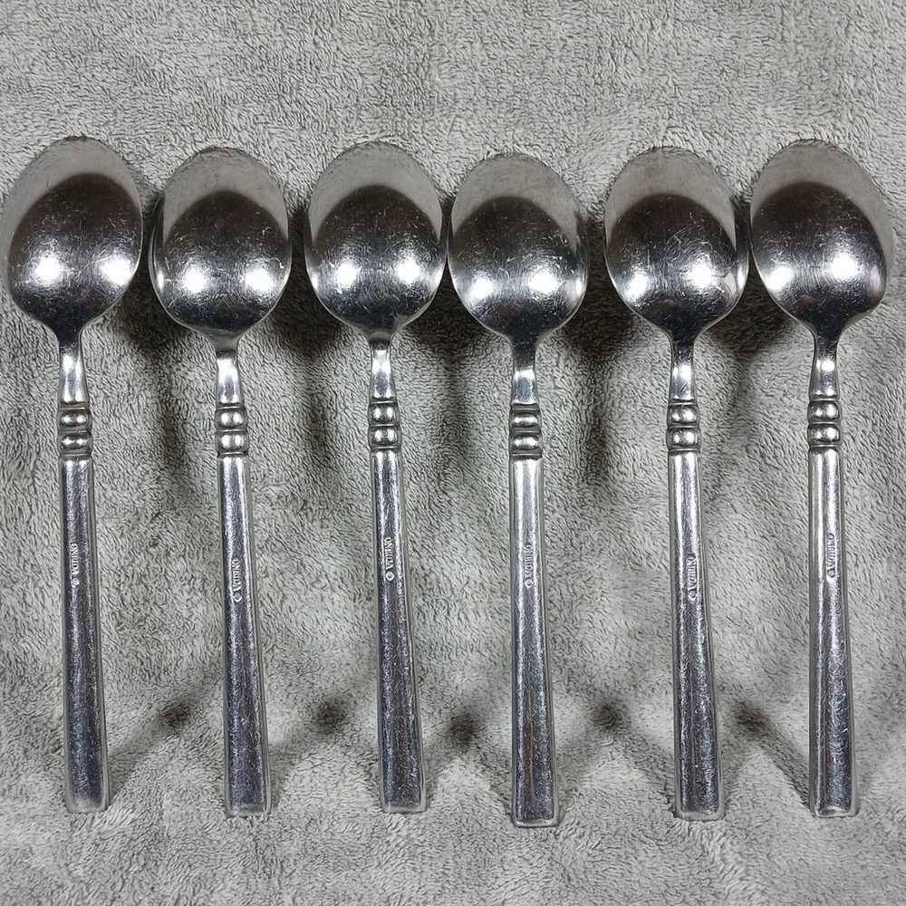 Oneida Tortola Oval Soup Spoon 7 3/4